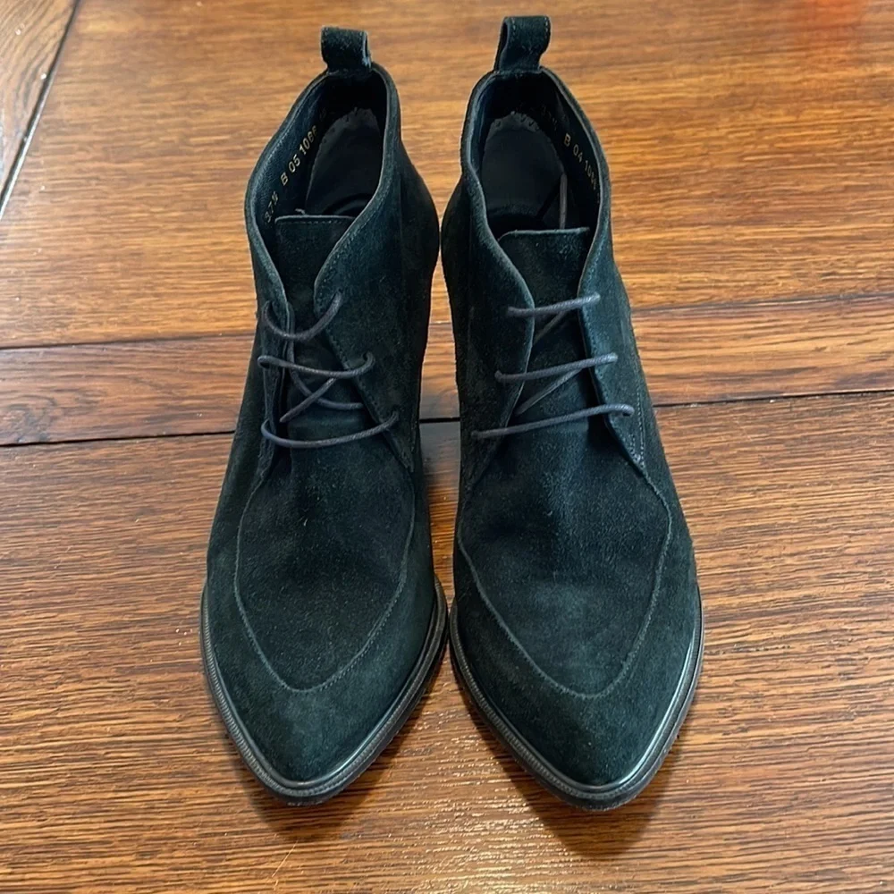 Robert Clergerie Black Suede Wedge Lace Up Pointy Toe Bootie 37.5 / 7.5.